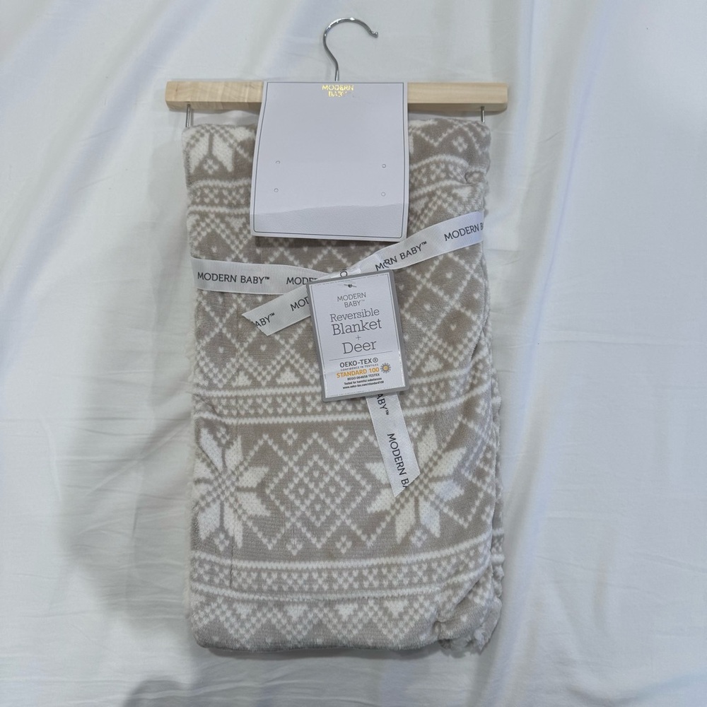 Modern Baby Reversible Blanket